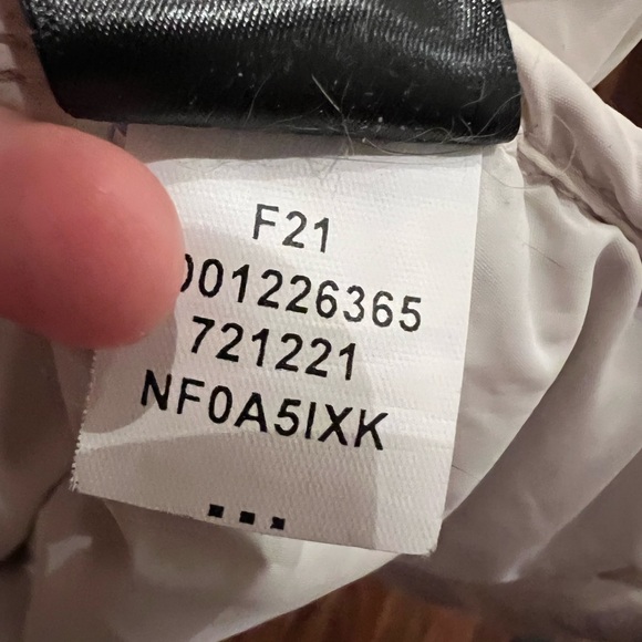 The North Face Retro Nuptse leopard jacket size S (like new) - Picture 10 of 10